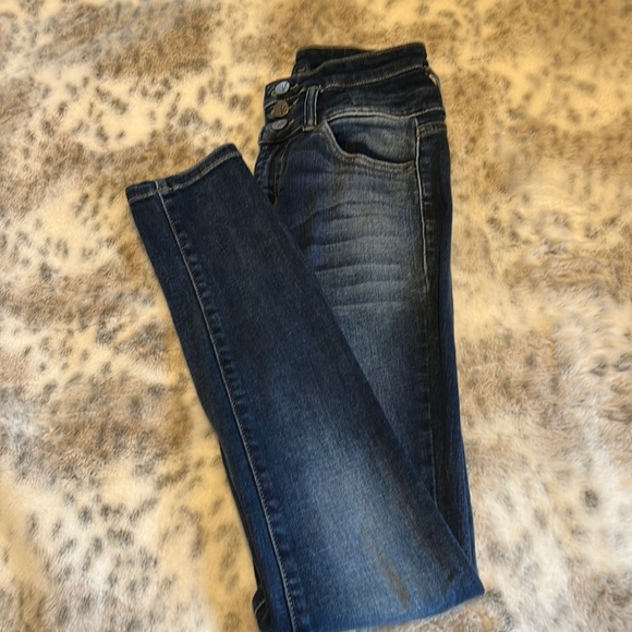 KanCan Denim - KanCan Signature from The Buckle